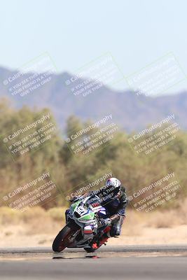 media/Nov-02-2025-CVMA (Sun) [[337aff29ab]]/Race 8-Formula Lightweight Twins Shootout/